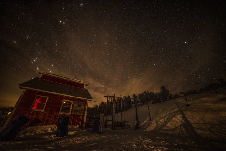 49682482 10156140112126733 6294256902792544256 n 768x513