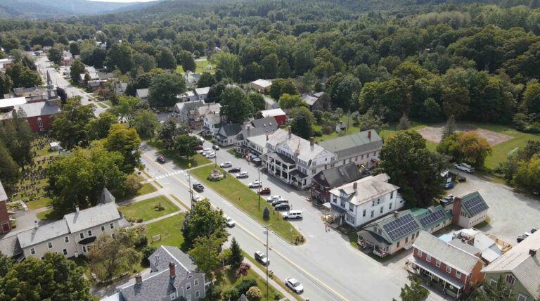 fullerton right street 768x428