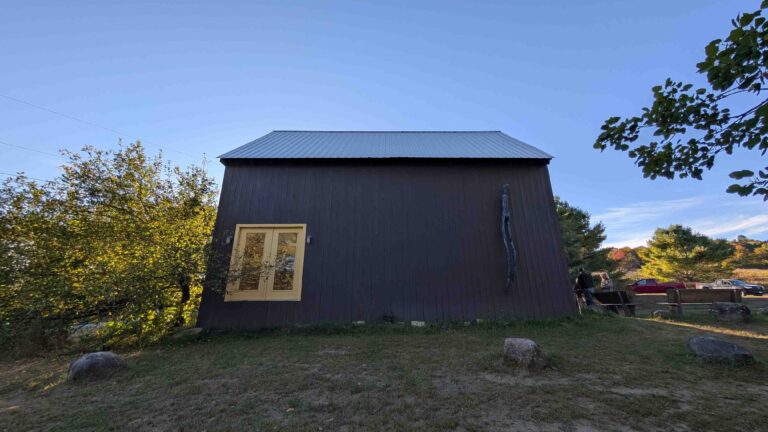 PXL 20250920 211219342 768x432