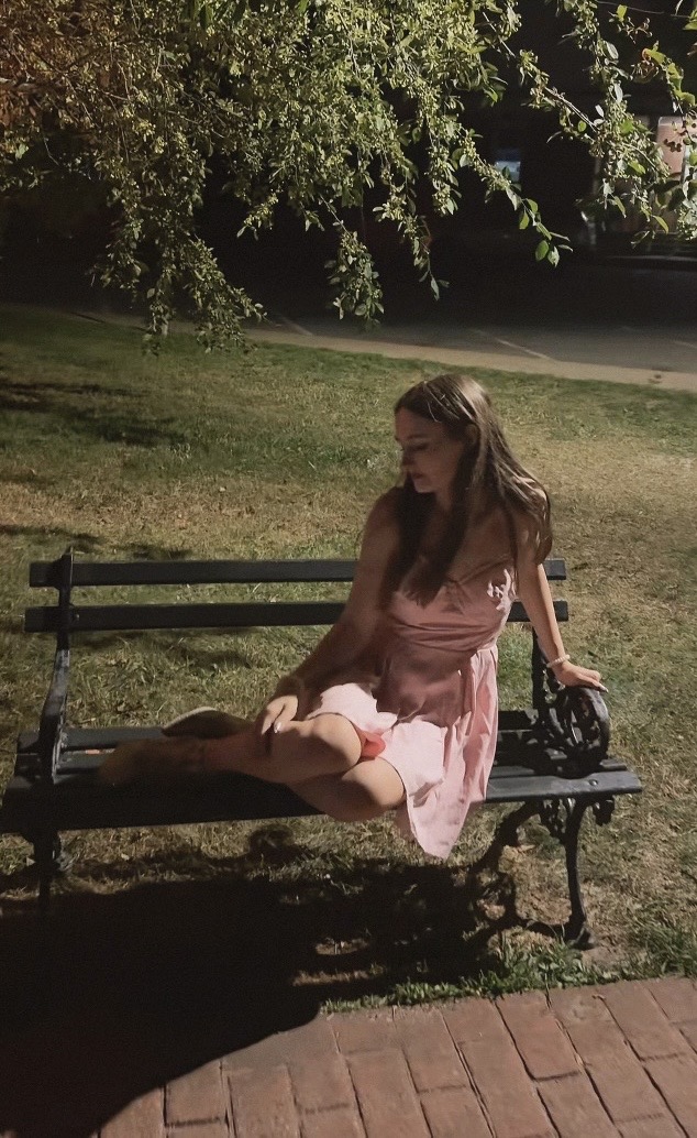 AFB5C841 1C20 4C9C AA18 2AE63C676696 Original