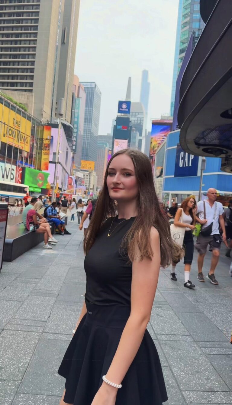 F5CA8825 9E12 4BF9 9F5E 0A4F6EB8AEFE 768x1336