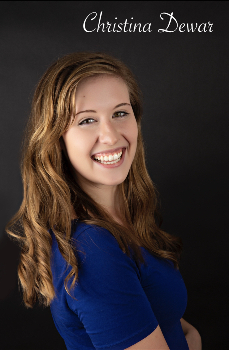 Christina Dewar Headshot 1