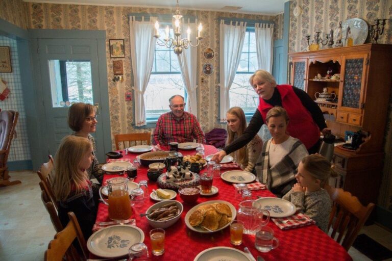 LHF breakfast with guests 768x512