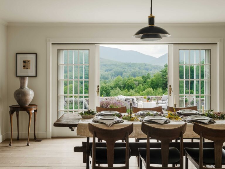 JSI Dining 2 copy 768x576